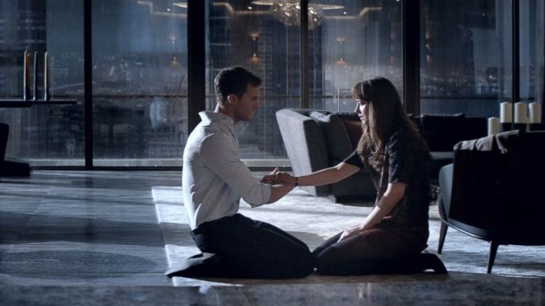 ht-fifty-shades-darker-mem-170103_16x9_992